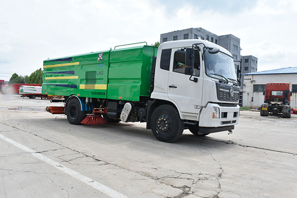 吸泥吸水吸塵車(chē)