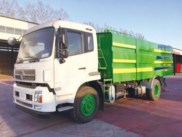 東風天錦天然氣滾掃式洗地車